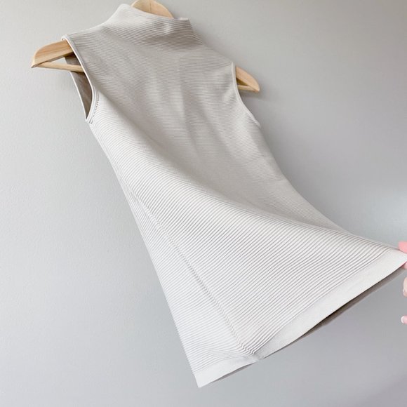 Aritzia Babaton Michael Knit Tank cream women's tops small - Picture 9 of 17